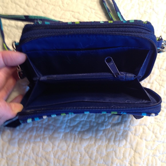 VERA BRADLEY "ALL-IN-ONE" WRISTLET/SHOULDER BAG - Picture 4 of 5